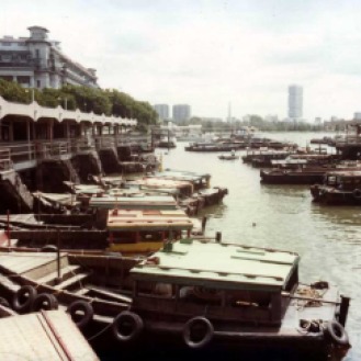 The Old Fullerton Hotel from Clifford Pier - 1982
